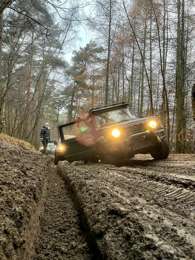 Offroad Training, richtige Geschwindigkeit beim Matschpassagen 