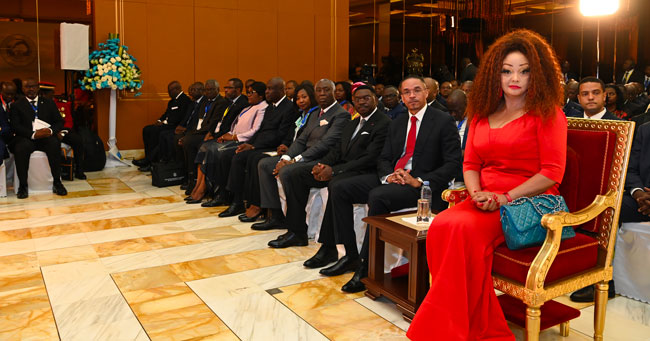 Quelques invités parmi lesquels l'épouse et le fils du Chef de l'Etat camerounais