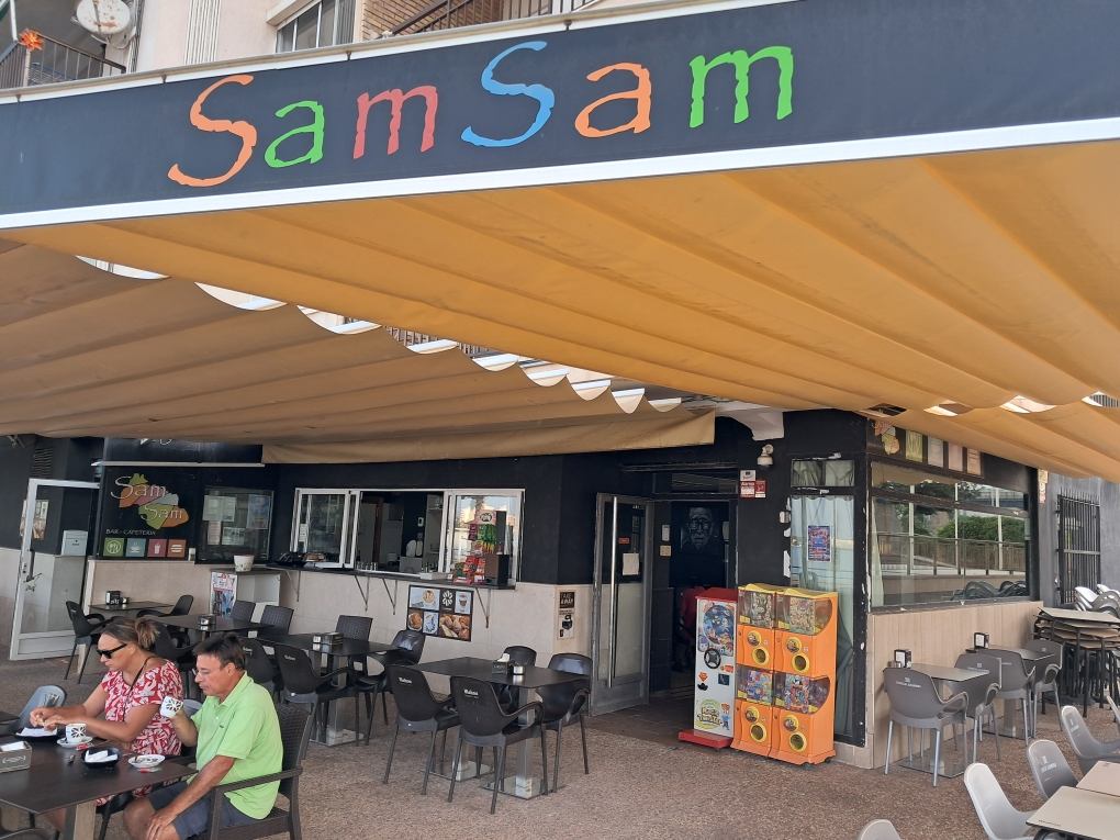 Cafeteria SamSam Aguilas