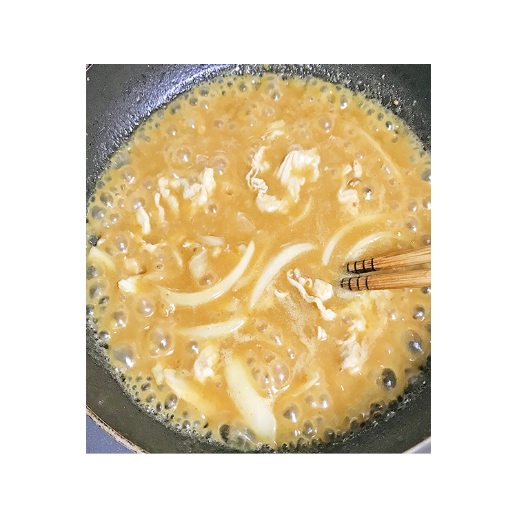 火をつけ混ぜながら中火で煮立てる
