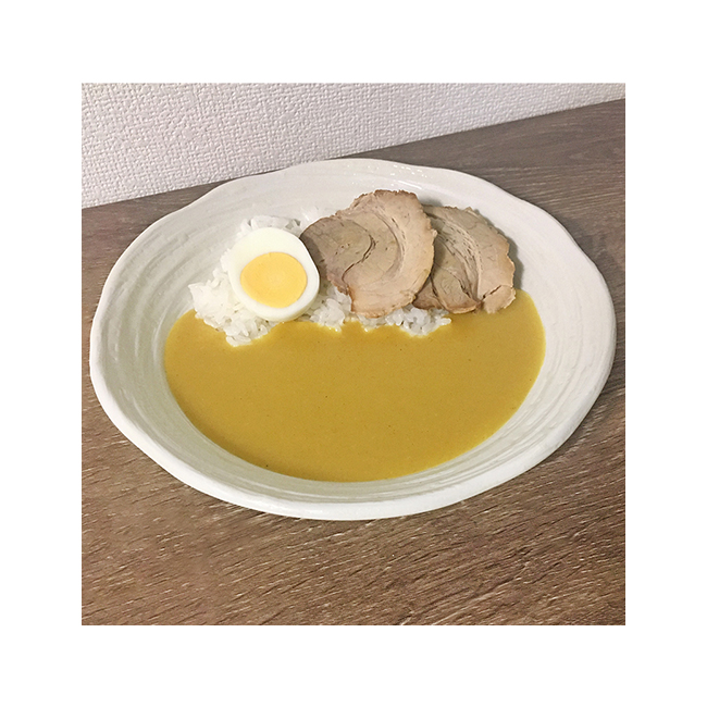 塩ラーメンスープを使った黄色いカレーライス完成