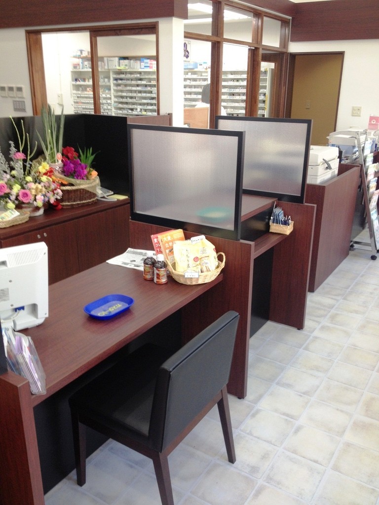 小林薬局本店６