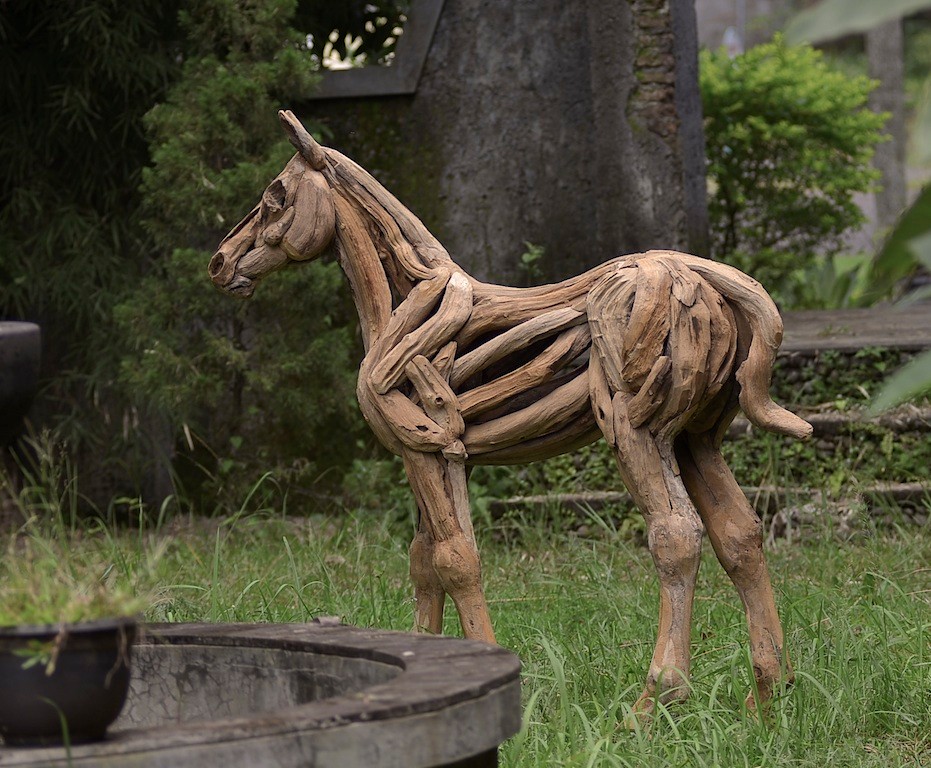 Abdul Ghofur für Driftwood-Art Lieferung April 2013