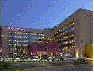 fotos de hotel con puertas BuilderOne
