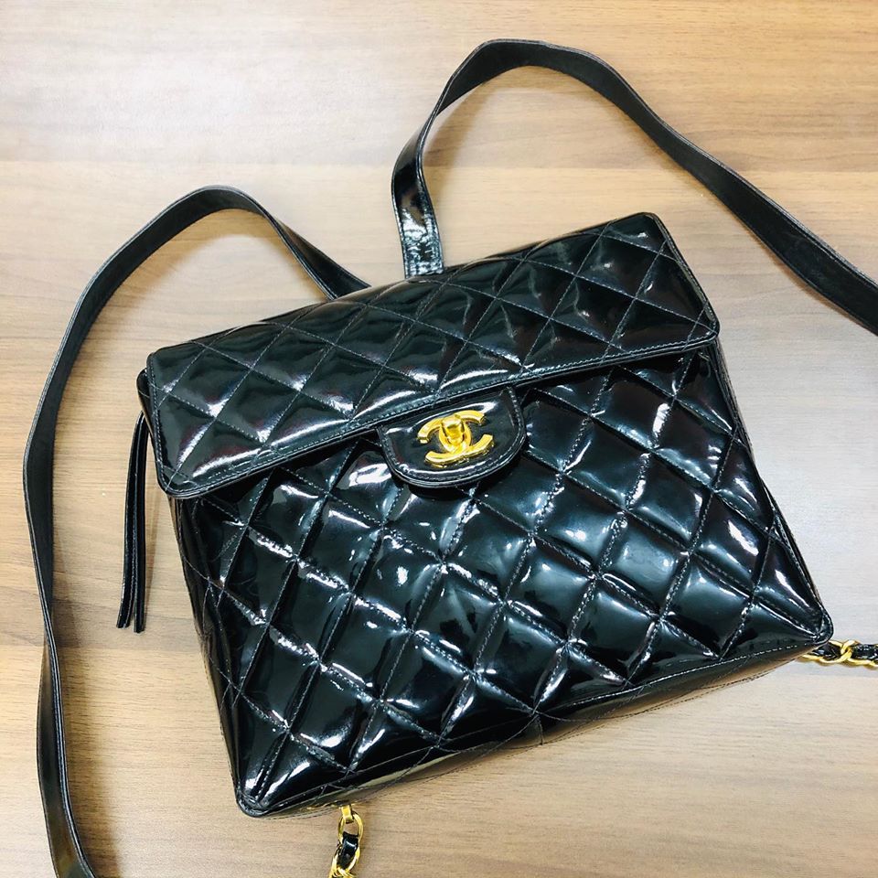 レアなリュック!!】 CHANEL シャネル ヴィンテージ エナメル