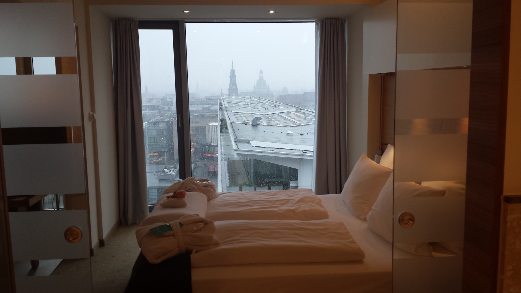 Aussicht vom Hotel auf die Pragerstrasse