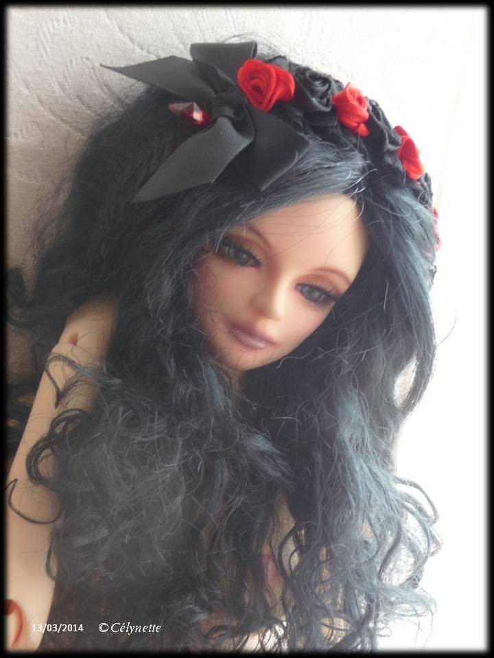 Black minimal (collection 2014) pour Vénus de Coeur d'Artichaut 48 cm