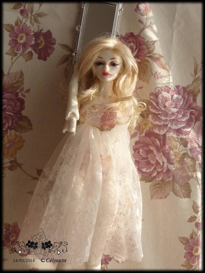 Nuisette Tendres roses (collection 2014) pour Vénus de Coeur d'Artichaut 48 cm