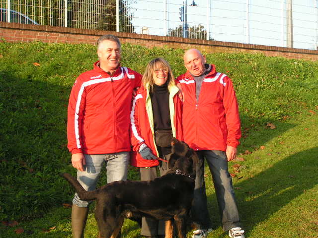 nos trois éducateurs canins Pascal,Andrée et Gilbert aussi le président du club