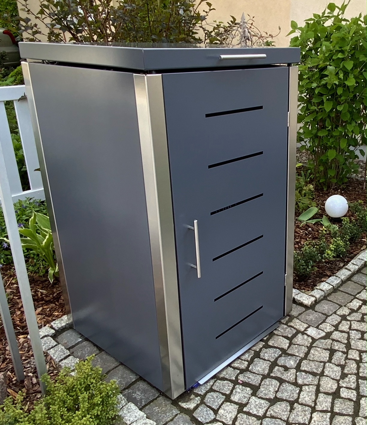 Design Mülltonnenbox