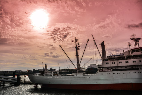 Abendstimmung am Hafen (Cap San Diego)