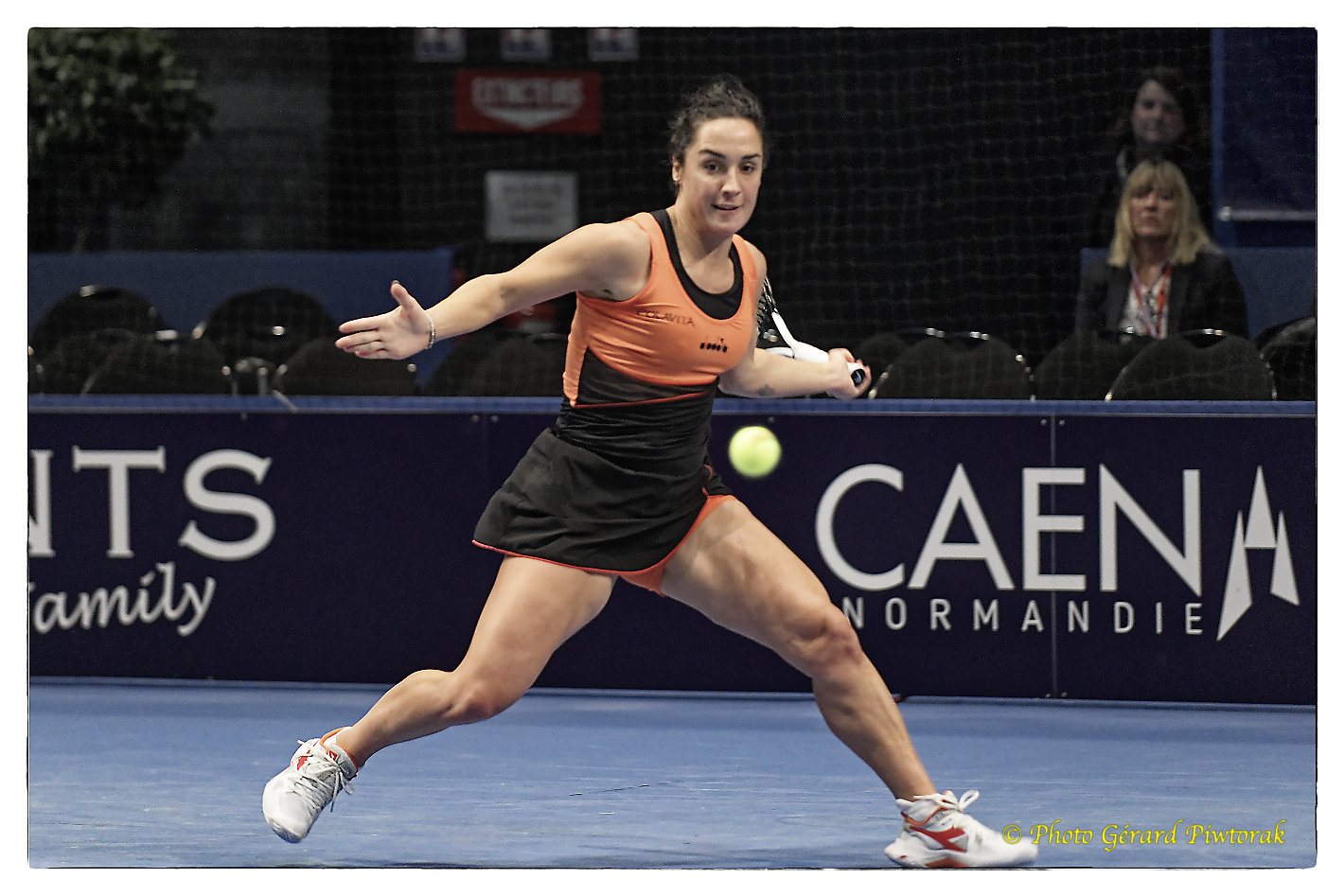 Tennis moderne new arrivals femme