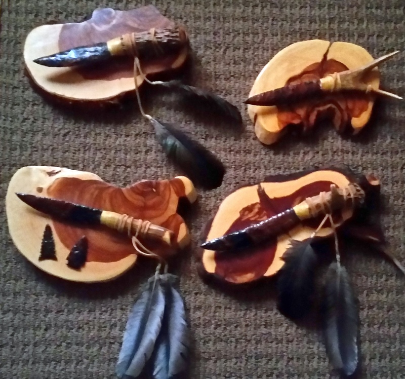 Flint Knapped & Bone Knifes - Ricky Norman