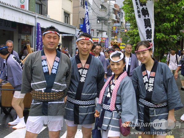 新一東さん。祭りは他には無い熱くなれるもの。やめられないなぁ。これからも続けます！