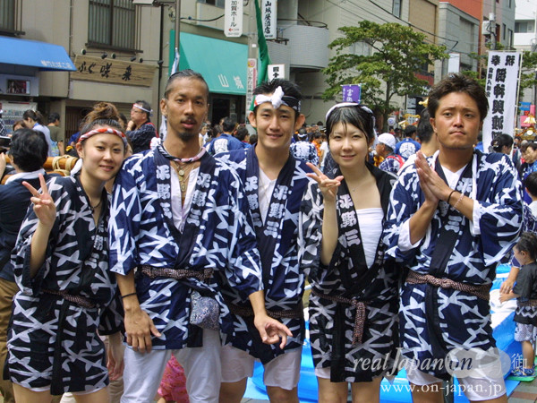 平野三さん。祭りの魅力？とりあえず気持ちいい。深川に生まれたからには祭りは宿命だね。