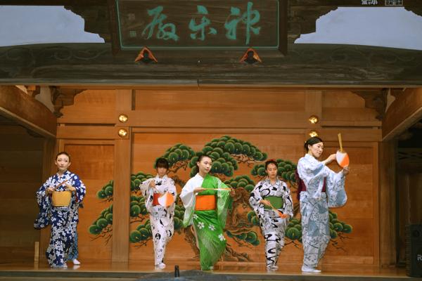 北澤八幡神社例大祭_005 ©北澤八幡秋祭り実行委員会