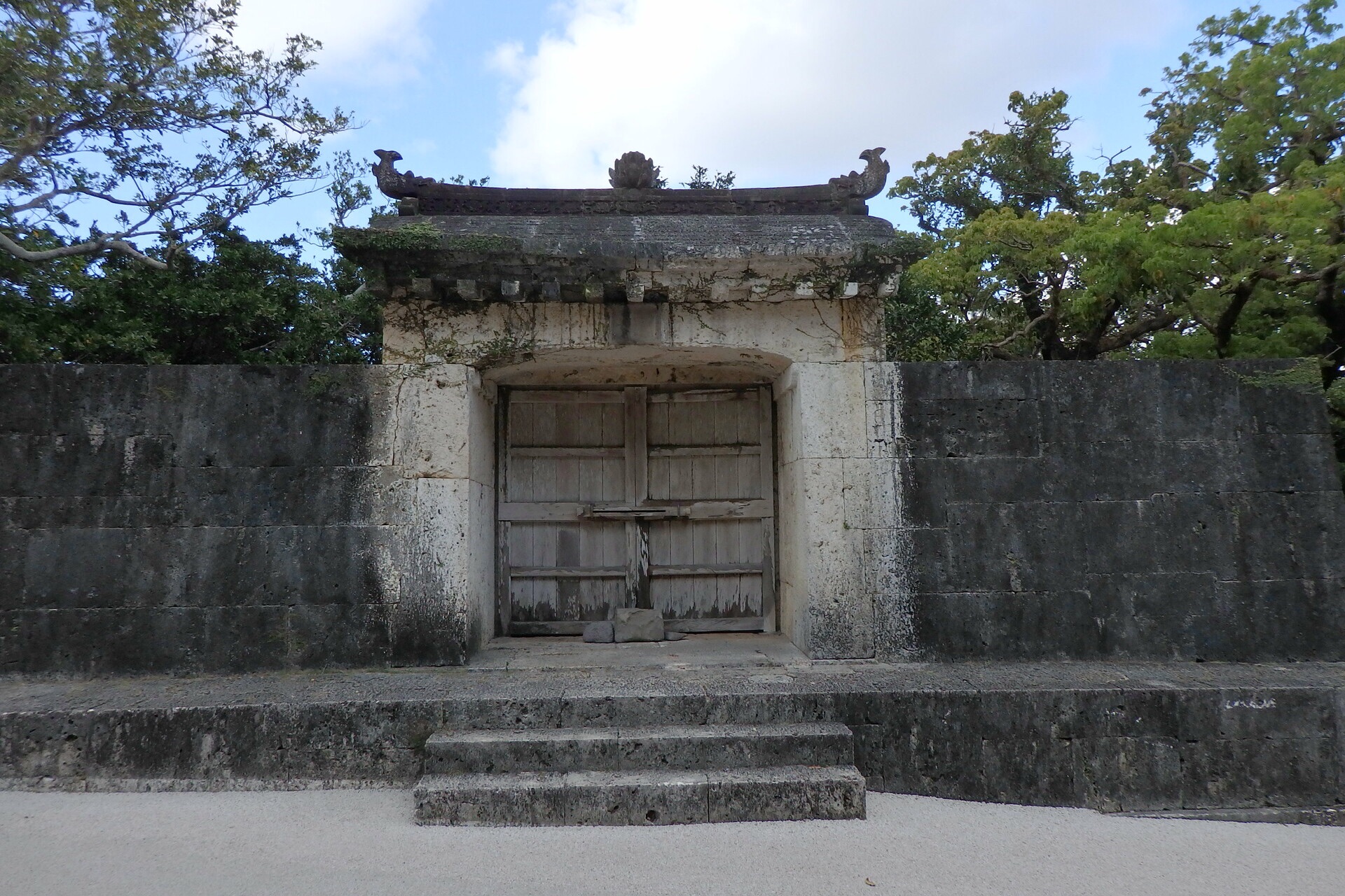 首里城　園比屋武御嶽石門･･･世界遺産