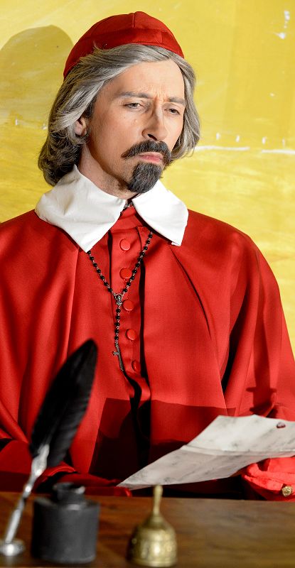 Kardinal Richelieu (Holger Schlosser) sinniert | Foto: M. Niethammer