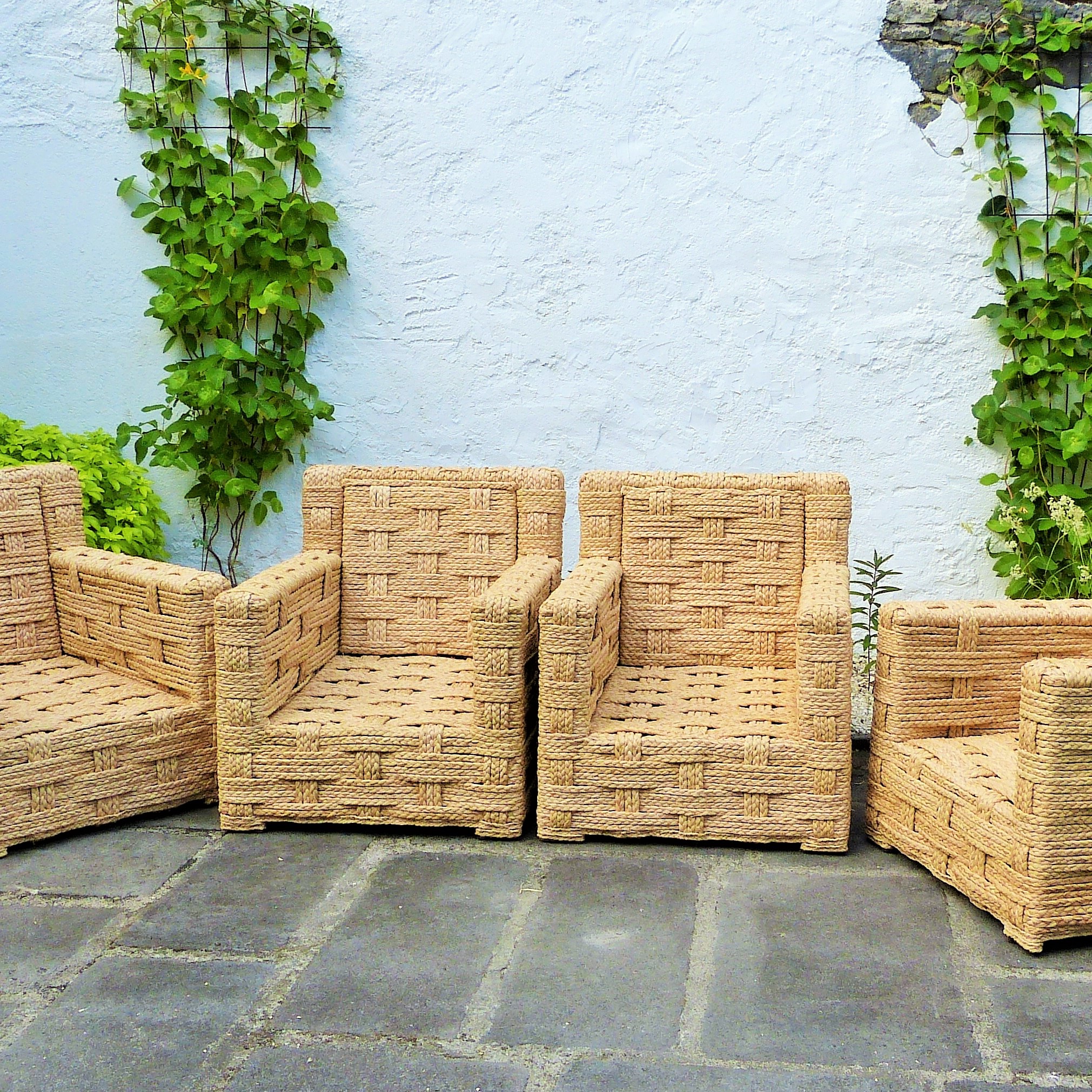 FAUTEUILS AUDOUX MINNET années 1940-50 (raphia tressé)
