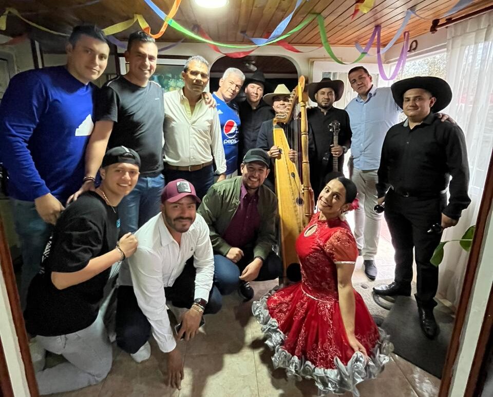 GRUPO LLANERO EN SUBA