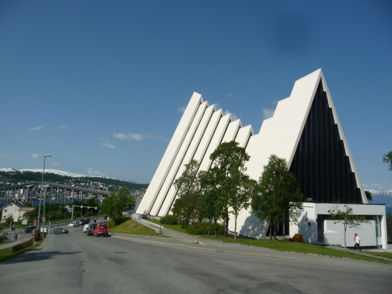 Eismeerkathedrale von Tromsö | am Festland vor der Brücke