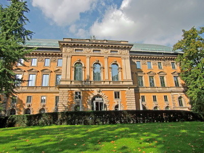 Kunstakademie Düsseldorf (c) Ernst Pieber - fotolia.com