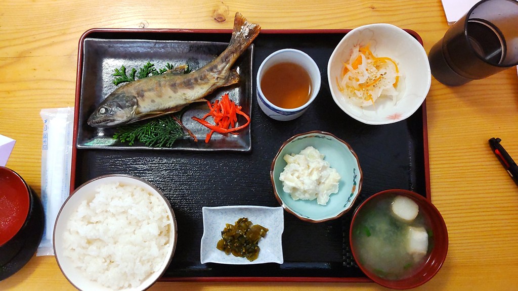 P-12　あめご定食