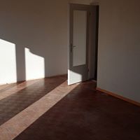 Besenreine Übergabe einer Wohnung bereit für die Renovation