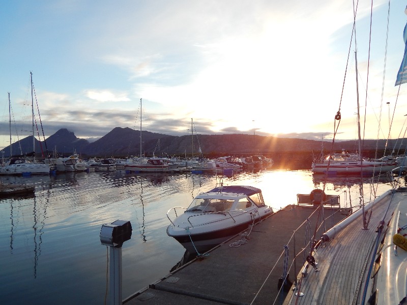 Sonnenuntergang in Sandnessjøen