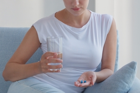 腰痛・頭痛で鎮痛薬を飲み続けていませんか？ ― NSAIDsと慢性痛の関係を考える