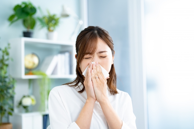 春に増える花粉症・肌荒れ・むくみの原因とは？季節の変わり目に起こる体調不良と対策