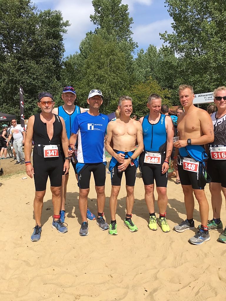 Die erfolgreichen Finisher: Hartmut, Tobias, Thomas, Guido, Jörg, Frank und Jan