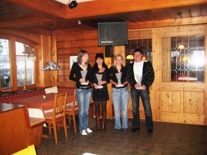 Carmen, Marion, Marina und Tom