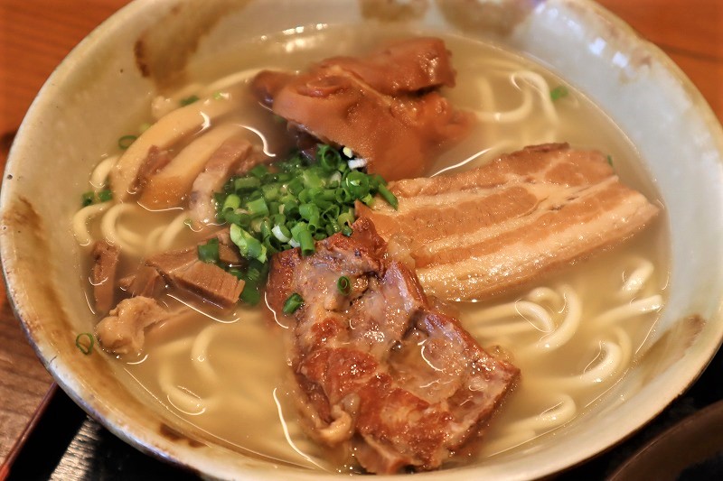 肉好きならこちら!よくばりそば(大1,000円)