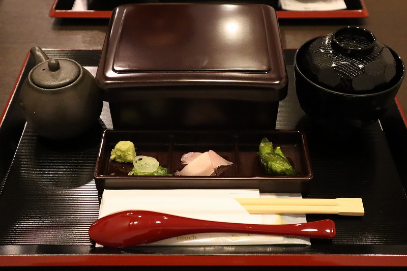 「うなぎの成瀬 那覇店」うな重