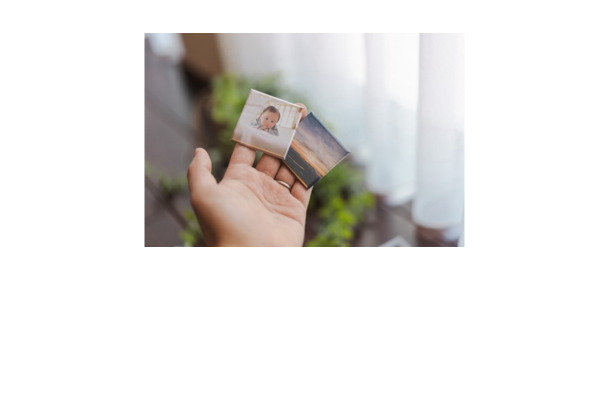 <div style=" font-size:10px; font-weight:bold;"> MAGME </div>  <div style=" font-size:10px;">   フォトマグネットの販売 </div>