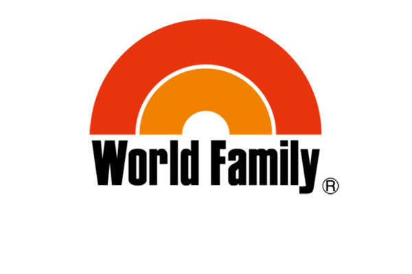 <div style=" font-size:10px; font-weight:bold;"> ワールド・ファミリー株式会社   </div>  <div style=" font-size:10px;">アンケートにご記入いただくとディズニー英語システムの楽しい無料サンプルセットと<br>オリジナルのエコバッグをプレゼントいたします♪    </div>