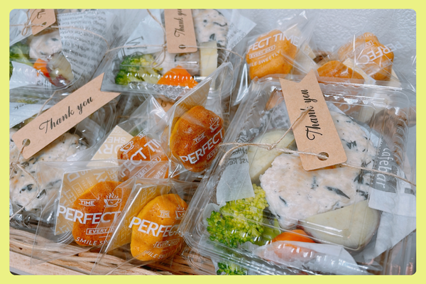 <div style=" font-size:10px; font-weight:bold;">pulupulucafe</div>  <div style=" font-size:10px;">カフェランチボックス・焼き菓子</div>