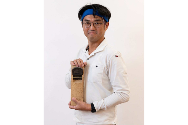 <div style=" font-size:10px; font-weight:bold;">「木の温もりを感じよう」<br />11:45～</div>