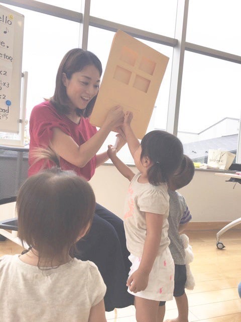 <div style=" font-size:10px; font-weight:bold;">  リズム英語知育レッスン </div>  <div style=" font-size:10px;">  11月30日(土)10：45～ </div>