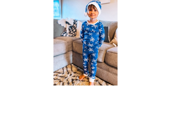 <div style=" font-size:10px; font-weight:bold;"> Kids PJ&Cap Set </div>  <div style=" font-size:10px;"> GOTS認定のオーガニックコットンのホリデーシーズン用のパジャマ＆キャップのセットです。 </div>