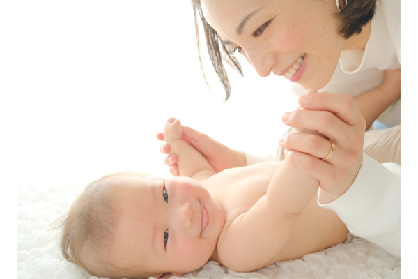 <div style=" font-size:10px; font-weight:bold;"> 我が子と大好き♡を伝え合うベビーマッサージ親子レッスン</div>  <div style=" font-size:10px;">  8月22日(木)13：15～</div>