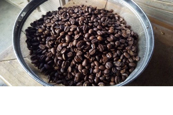 <div style=" font-size:10px; font-weight:bold;">  はるちんcoffee </div>  <div style=" font-size:10px;">  炭火自家焙煎coffee </div>