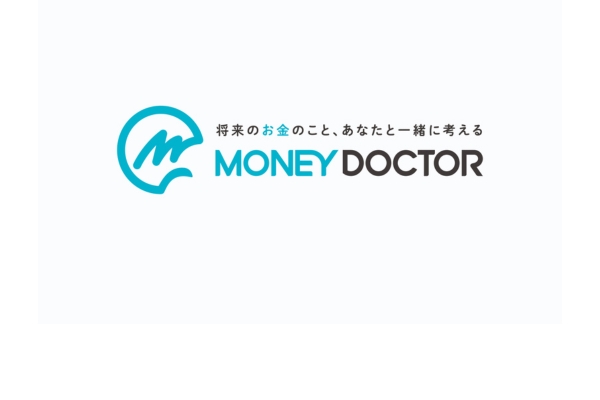 <div style=" font-size:10px; font-weight:bold;"> MONEY DOCTOR </div>  <div style=" font-size:10px;"> 保険も、家計も、将来のお金も。<br> 大切なお金のこと、<br> 相談するならマネードクター。 </div>
