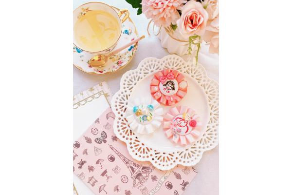 <div style=" font-size:10px; font-weight:bold;"> Honey Tiara.♡</div>