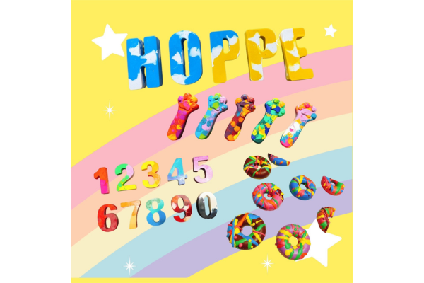  <div style=" font-size:10px; font-weight:bold;"> カスタムクレヨンHOPPE </div>  <div style=" font-size:10px;">  口に入れても安心安全なクレヨン </div>