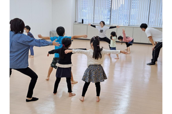  <div style=" font-size:10px;">11:40〜<br>親子deからだととのう『体軸体操』 </div>