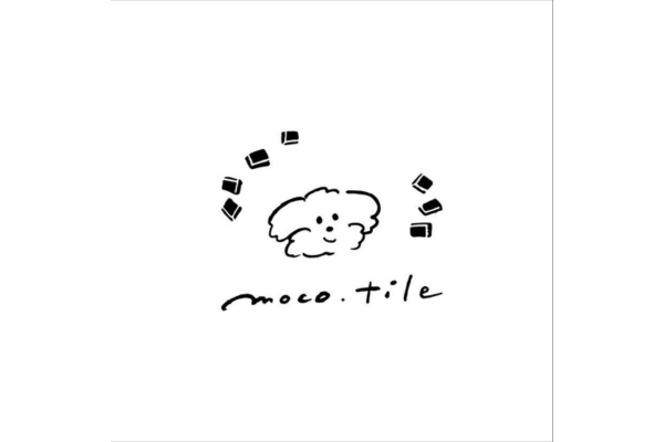 <div style=" font-size:10px; font-weight:bold;">  moco.tile </div>  <div style=" font-size:10px;">  タイルワークショップと作品販売 </div>