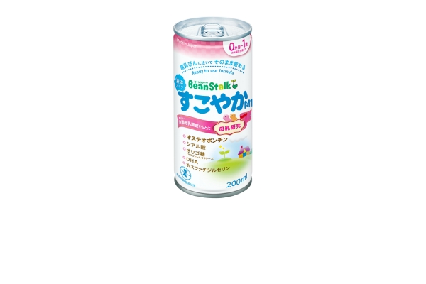 <div style=" font-size:10px; font-weight:bold;"> 液体ミルク　すこやかＭ１ </div>  <div style=" font-size:10px;">  哺乳びんに注いでそのまま与えることができるので、お出かけの際や夜間の授乳、万が一の災害時にも役立ちます。<br> 備蓄を想定し缶タイプにしています </div>