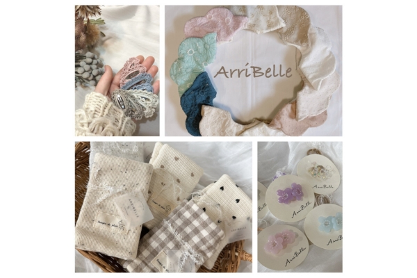 <div style=" font-size:10px; font-weight:bold;">  ArriBelle </div>  <div style=" font-size:10px;">  両日<br> ハンドメイドスタイやよだれかけなどの布小物、ヘアーアクセサリー </div>